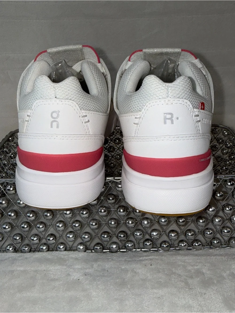 On Running The Roger Clubhouse White Rosewood Youth 3.5Y Women's 5 TQK-855 - Picture 14 of 16